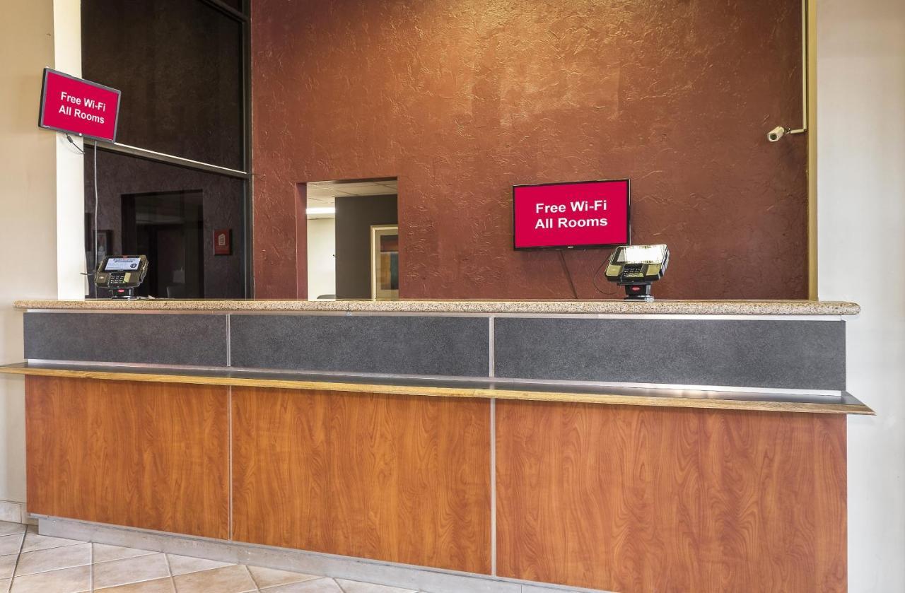 Red Roof Inn & Suites Cleveland - Элирия Экстерьер фото